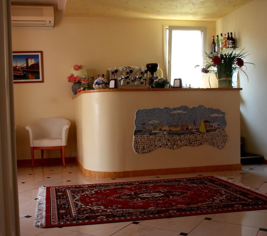 Hotel Monica Cervia Exteriör bild